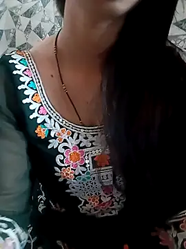 Snapshot of Mahi_Baby25 chatting on 09.26.25 Mahi Baby25 online show from 09.26.25