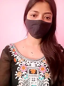 Snapshot of Mahi_Baby25 chatting on 10.08.25 Mahi Baby25 online show from 10.08.25