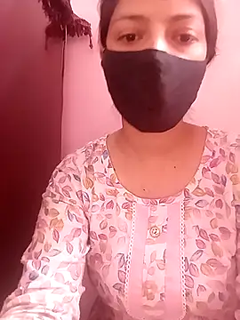 Snapshot of Mahi_Baby25 chatting on 10.13.25 Mahi Baby25 online show from 10.13.25