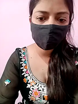 Snapshot of Mahi_Baby25 chatting on 10.20.25 Mahi Baby25 online show from 10.20.25