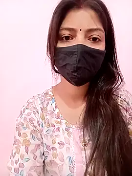 Snapshot of Mahi_Baby25 chatting on 10.24.25 Mahi Baby25 online show from 10.24.25