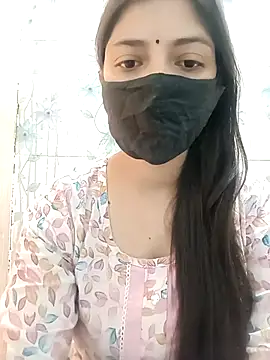 Snapshot of Mahi_Baby25 chatting on 10.30.25 Mahi Baby25 online show from 10.30.25