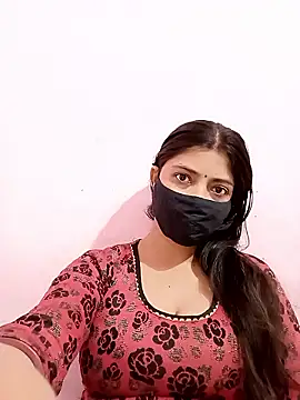 Snapshot of Mahi_Baby25 chatting on 11.14.25 Mahi Baby25 online show from 11.14.25