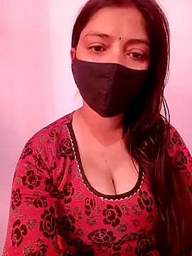 Snapshot of Mahi_Baby25 chatting on 11.15.25 Mahi Baby25 online show from 11.15.25