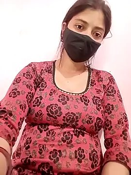 Snapshot of Mahi_Baby25 chatting on 11.19.25 Mahi Baby25 online show from 11.19.25