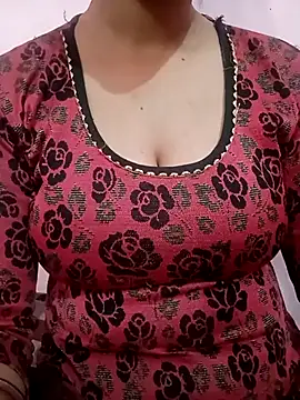 Snapshot of Mahi_Baby25 chatting on 11.20.25 Mahi Baby25 online show from 11.20.25