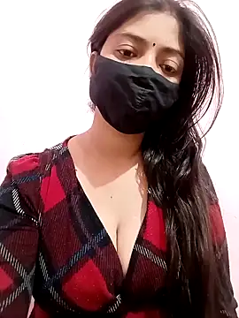 Snapshot of Mahi_Baby25 chatting on 11.21.25 Mahi Baby25 online show from 11.21.25