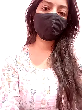 Snapshot of Mahi_Baby25 chatting on 11.26.25 Mahi Baby25 online show from 11.26.25