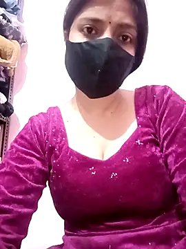 Snapshot of Mahi_Baby25 chatting on 02.11.26 Mahi Baby25 online show from 02.11.26