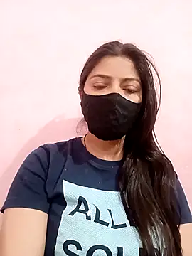 Snapshot of Mahi_Baby25 chatting on 03.27.26 Mahi Baby25 online show from 03.27.26