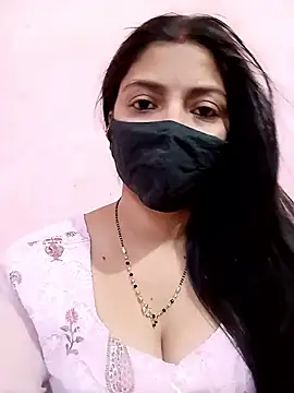 Snapshot of Mahi_Baby25 chatting on 04.13.26 Mahi Baby25 online show from 04.13.26