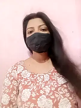 Snapshot of Mahi_Baby25 chatting on 05.15.26 Mahi Baby25 online show from 05.15.26