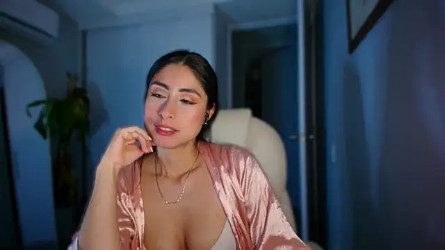 auroracaruso11 online show from 10.25.25