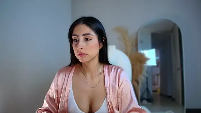 auroracaruso11 online show from 11.20.25