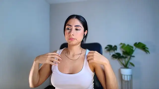 auroracaruso11 online show from 01.15.26