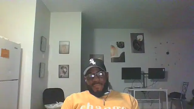 Snapshot of Stayinalive1992 chatting on 12.08.24 Stayinalive1992 online show from 12.08.24