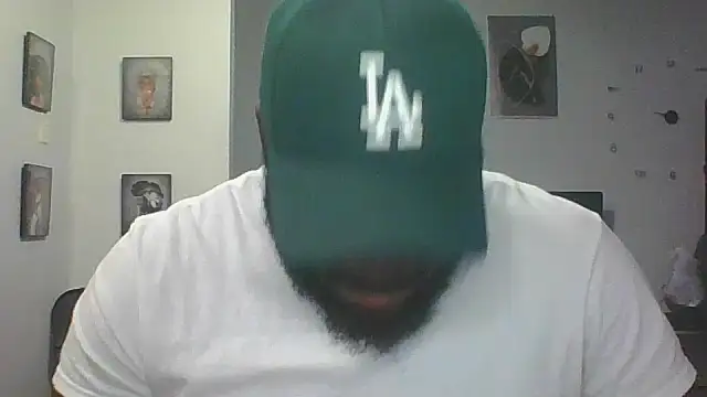 Snapshot of Stayinalive1992 chatting on 09.13.25 Stayinalive1992 online show from 09.13.25