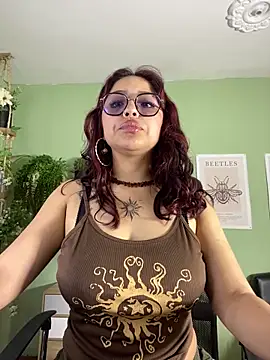 Snapshot of Liittleluaa_ chatting on 09.16.25 Liittleluaa  online show from 09.16.25