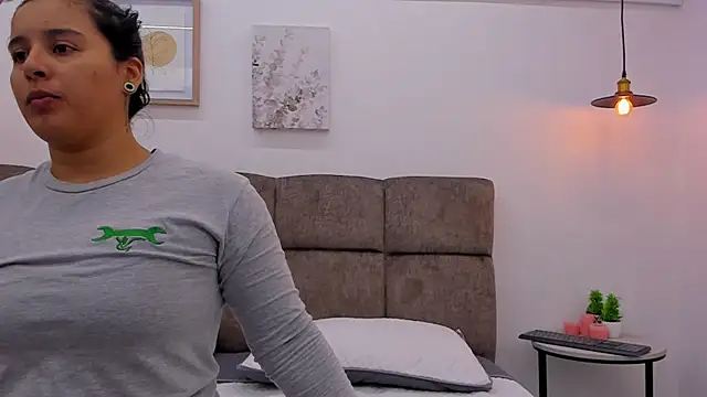 Snapshot of Dilan_y_Mia chatting on 01.22.25 Dilan y Mia online show from 01.22.25