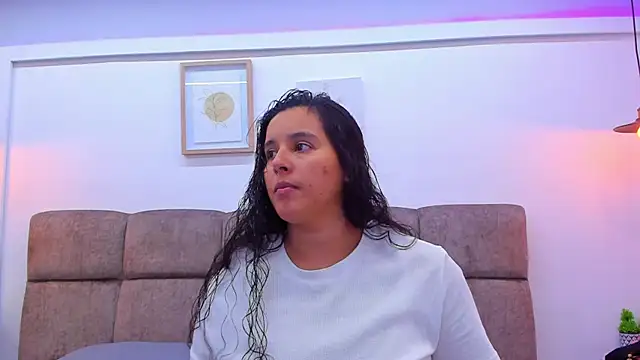 Snapshot of Dilan_y_Mia chatting on 02.03.25 Dilan y Mia online show from 02.03.25