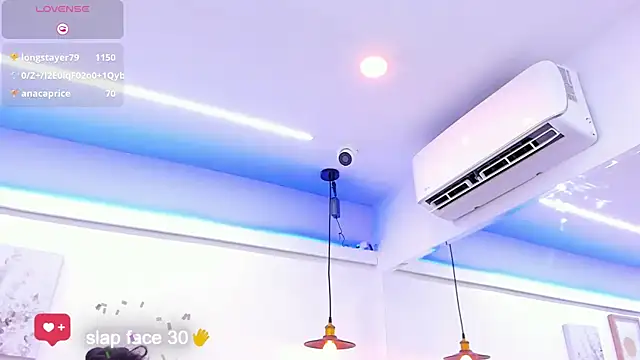 Snapshot of Dilan_y_Mia chatting on 03.11.25 Dilan y Mia online show from 03.11.25