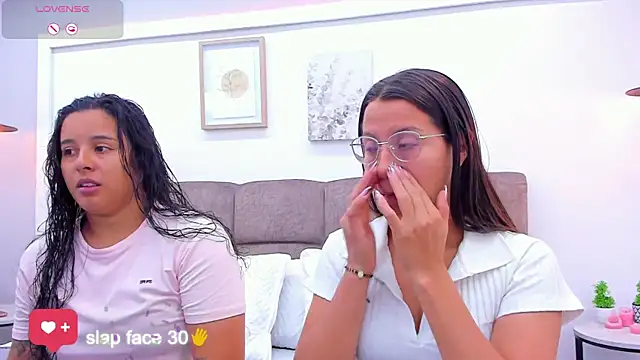 Snapshot of Dilan_y_Mia chatting on 03.15.25 Dilan y Mia online show from 03.15.25