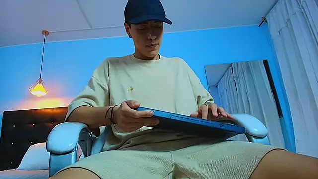 Lobo 17  online show from 02.06.25