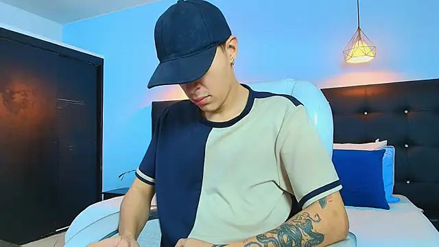 Lobo 17  online show from 03.11.25