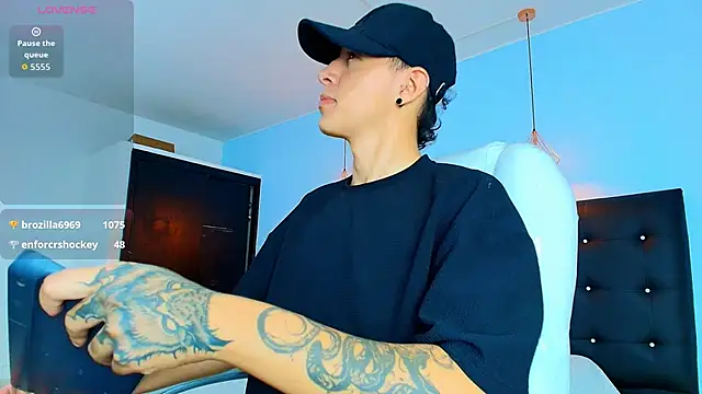 Lobo 17  online show from 09.25.25