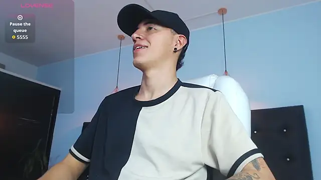 Lobo 17  online show from 10.17.25