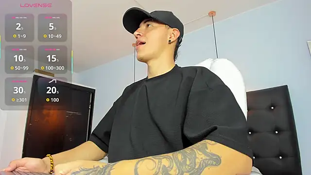 Lobo 17  online show from 10.28.25