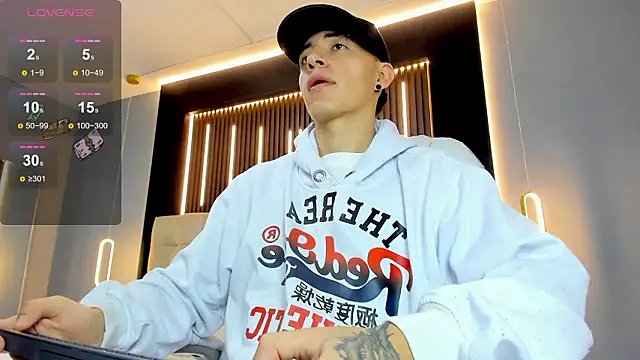 Lobo 17  online show from 03.07.26