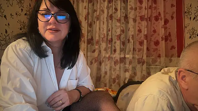 Snapshot of StellarTeam chatting on 01.13.25 StellarTeam online show from 01.13.25