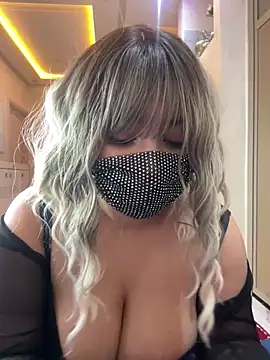 Snapshot of belquiis chatting on 01.03.25 belquiis online show from 01.03.25