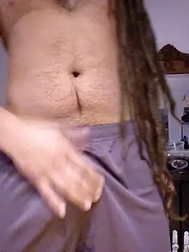 Snapshot of QcMisterv13 chatting on 02.08.25 QcMisterv13 online show from 02.08.25