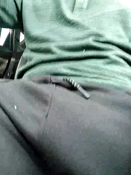 Snapshot of QcMisterv13 chatting on 10.29.25 QcMisterv13 online show from 10.29.25