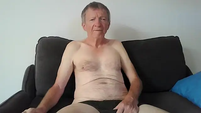 naturiste974 online show from 12.18.25