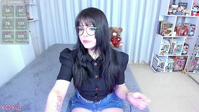 Snapshot of misshoneyxxx chatting on 02.17.26 misshoneyxxx online show from 02.17.26