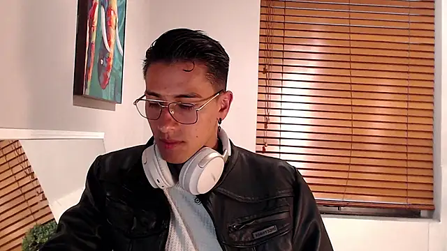 Snapshot of Andy_Joy_ chatting on 09.23.25 Andy Joy  online show from 09.23.25