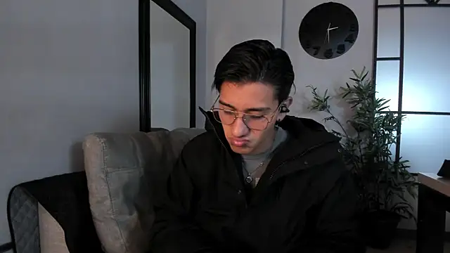 Snapshot of Andy_Joy_ chatting on 10.17.25 Andy Joy  online show from 10.17.25