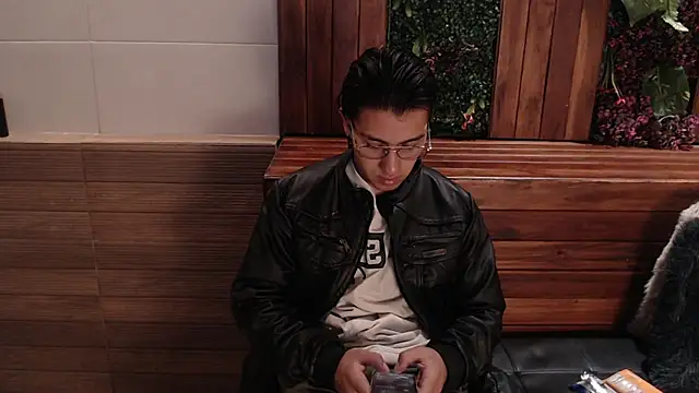 Snapshot of Andy_Joy_ chatting on 10.26.25 Andy Joy  online show from 10.26.25