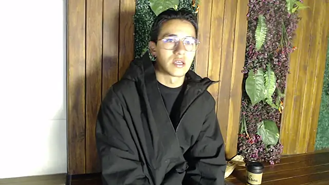 Snapshot of Andy_Joy_ chatting on 10.28.25 Andy Joy  online show from 10.28.25