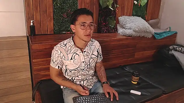 Andy Joy  online show from 11.10.25