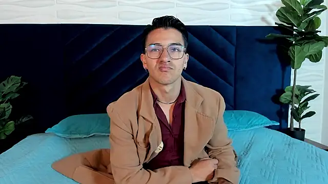 Andy Joy  online show from 03.08.26