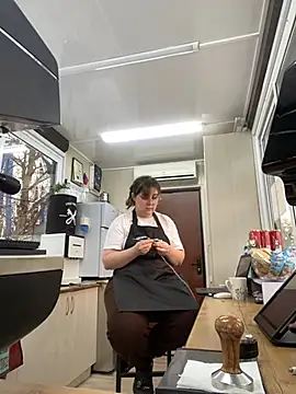 cinnabon  online show from 02.12.25