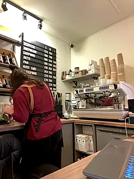 cinnabon  online show from 10.10.25