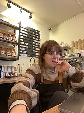 cinnabon  online show from 11.19.25