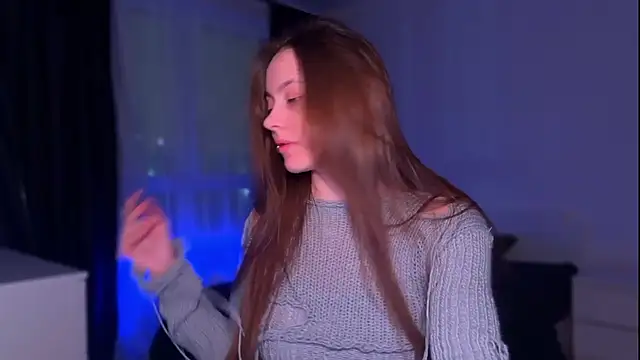 Snapshot of Riasha chatting on 11.22.25 Riasha online show from 11.22.25