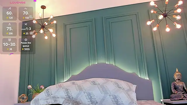 Snapshot of rubyhill_2711 chatting on 02.04.25 rubyhill 2711 online show from 02.04.25