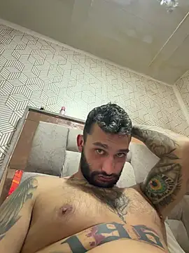 Snapshot of openmind_boy chatting on 02.17.26 openmind boy online show from 02.17.26